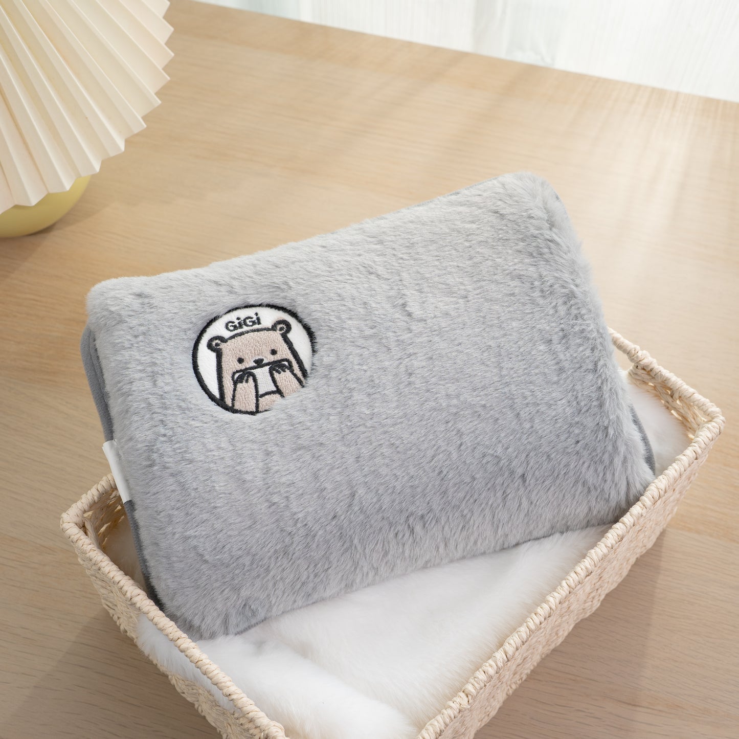 กระเป๋าน้ำร้อนไฟฟ้าพี่หมี GiGi